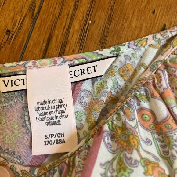 Victoria’s Secret cold shoulder with shoulder ties long sleeve top, size s - Picture 5 of 6